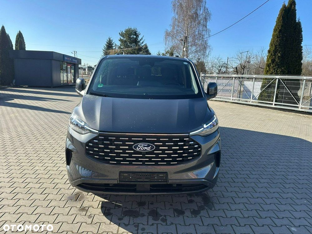 Ford Tourneo Custom - 9