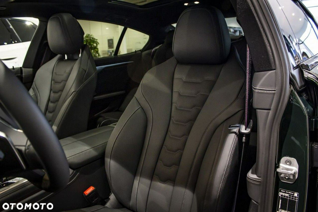 BMW Seria 8 - 14