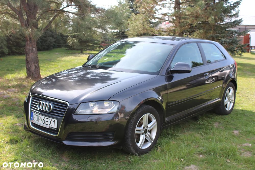 Audi A3 3-drzwiowe 1.4 TFSI Ambiente S tronic