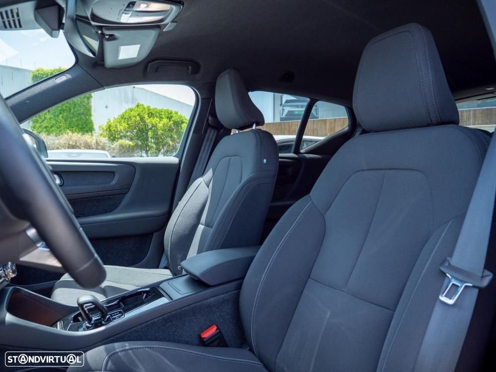 Volvo XC 40 Recharge Pro - 23