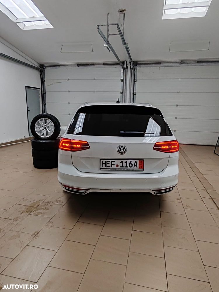 Volkswagen Passat 2.0 TDI (BlueMotion Technology) Highline - 14
