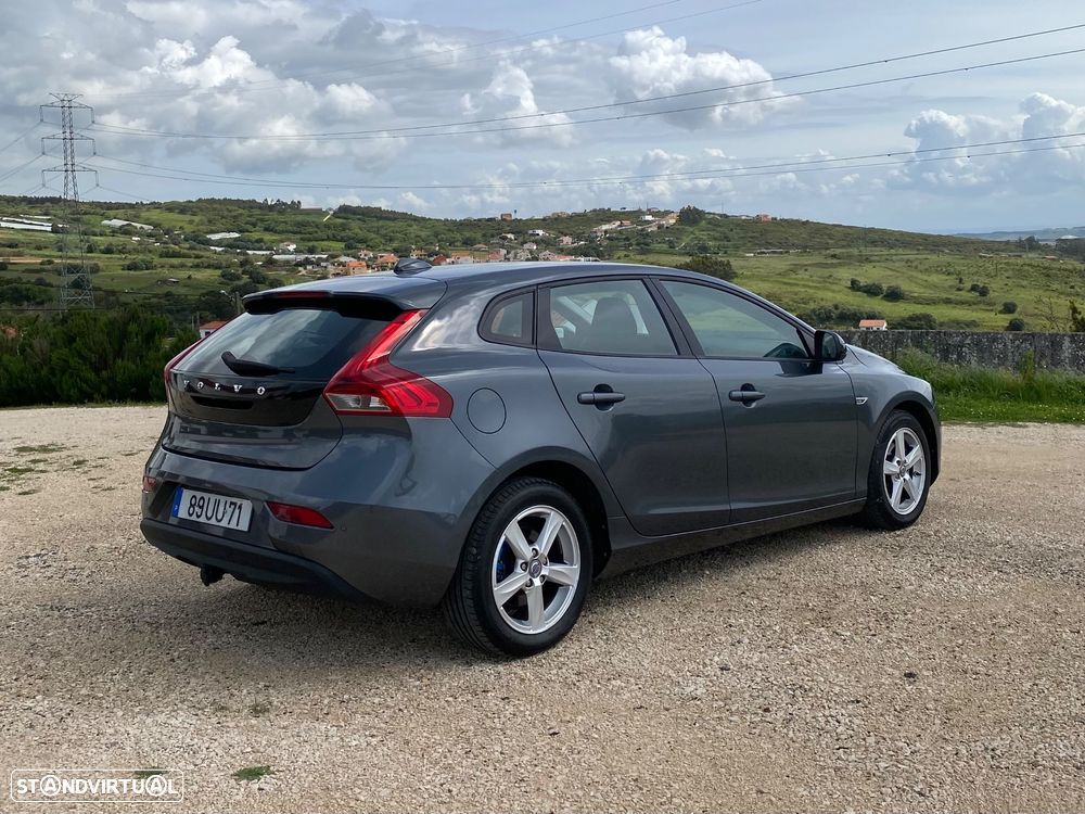 Volvo V40 D2 - 6