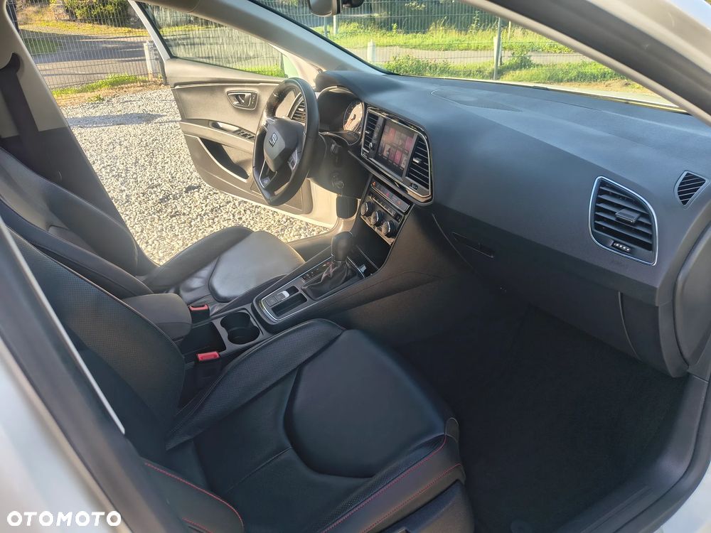Seat Leon 1.5 eTSI OPF DSG FR Black Edition - 20