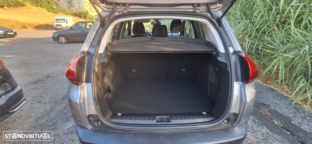 Peugeot 2008 1.2 PureTech Signature - 14