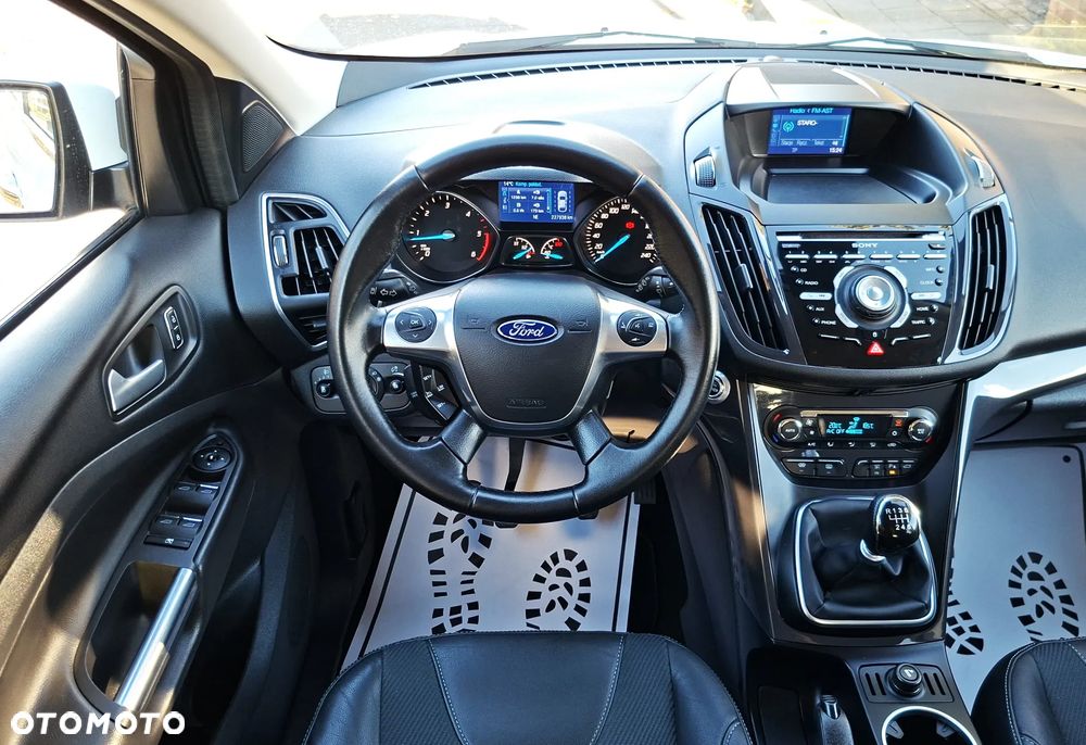 Ford Kuga 2.0 TDCi 4x4 Titanium - 32