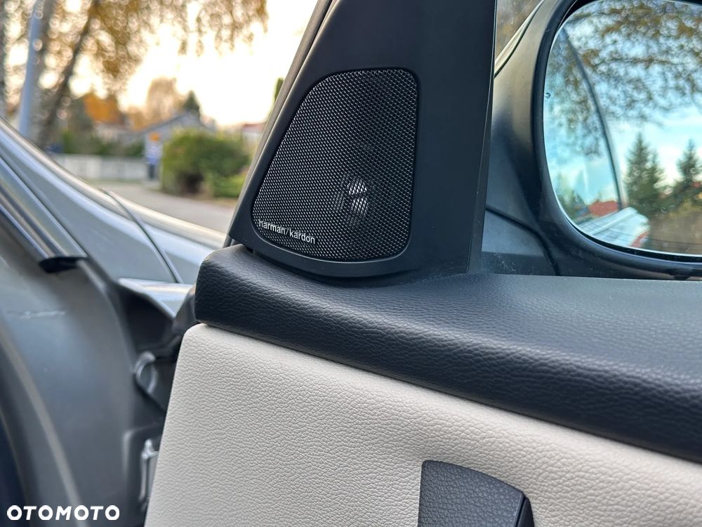 BMW Seria 3 330d xDrive DPF Edition Exclusive - 30