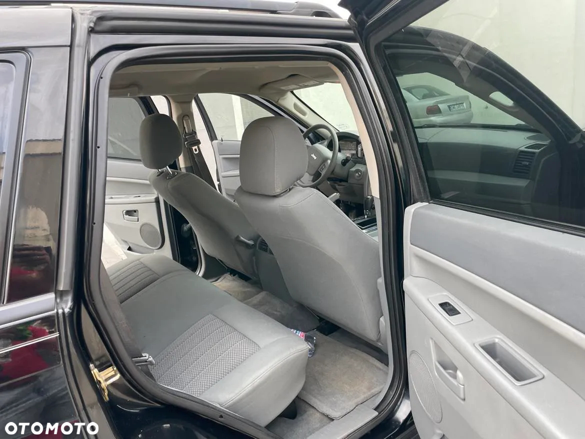 Jeep Grand Cherokee 3.7 V6 - 12