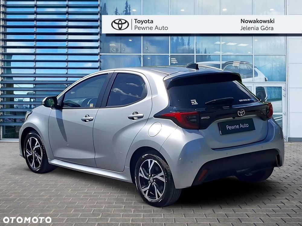 Toyota Yaris Hybrid 1.5 Style - 8