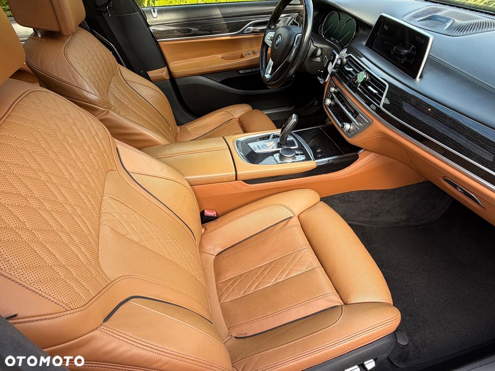 BMW Seria 7 750Li xDrive Edition Exclusive - 25