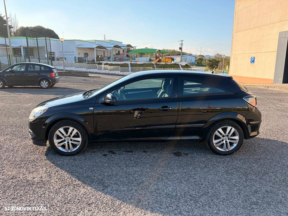 Opel Astra GTC 1.7 CDTI - 4