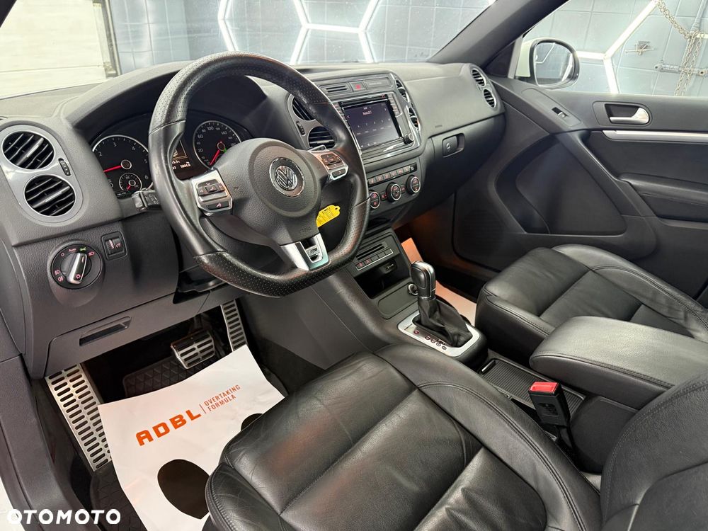 Volkswagen Tiguan 2.0 TDI SCR 4MOTION BlueMotion Technology DSG Sport & Style - 22