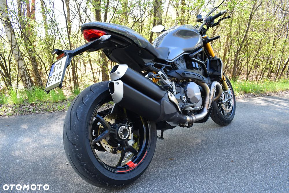 Ducati Monster - 10