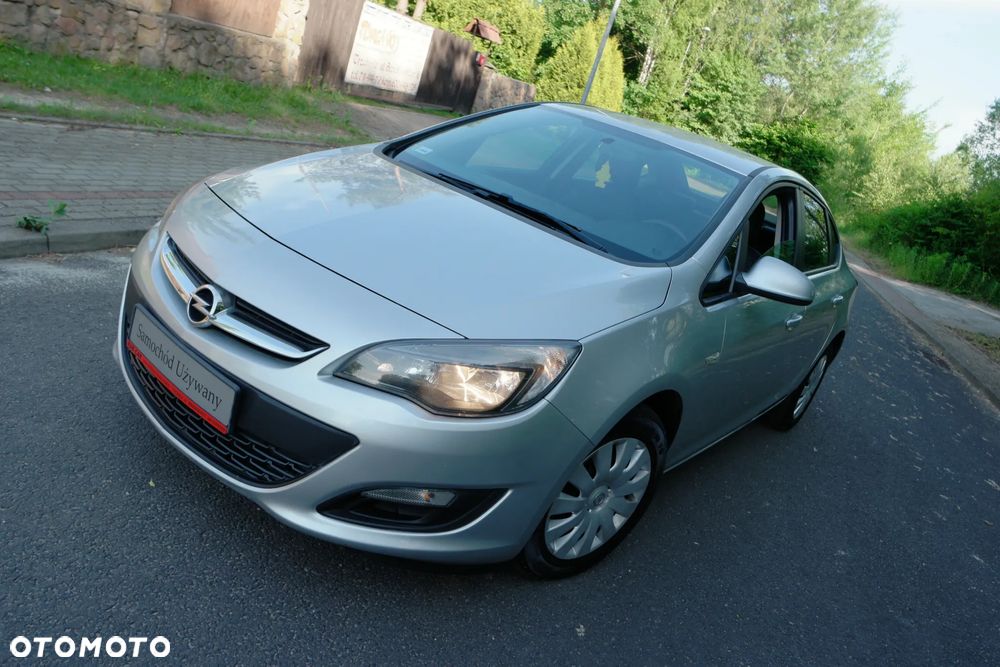 Opel Astra - 1