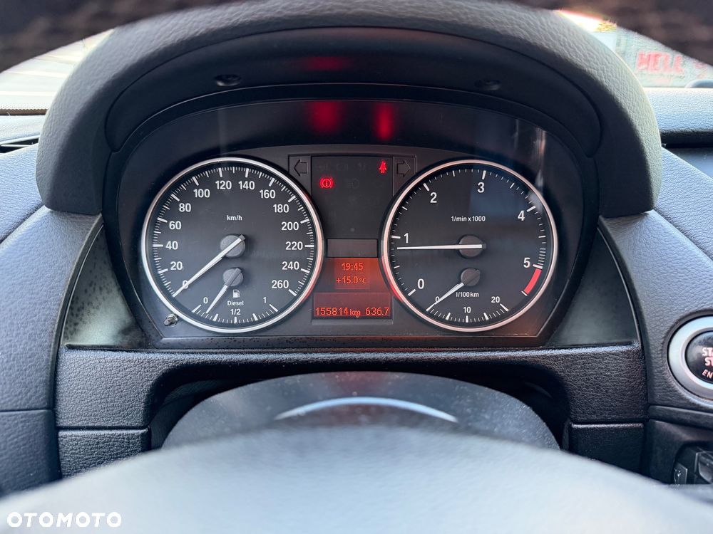 BMW X1 xDrive18d xLine - 8