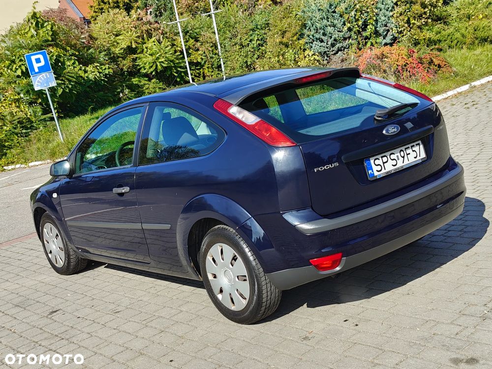 Ford Focus 1.4 Ambiente - 16