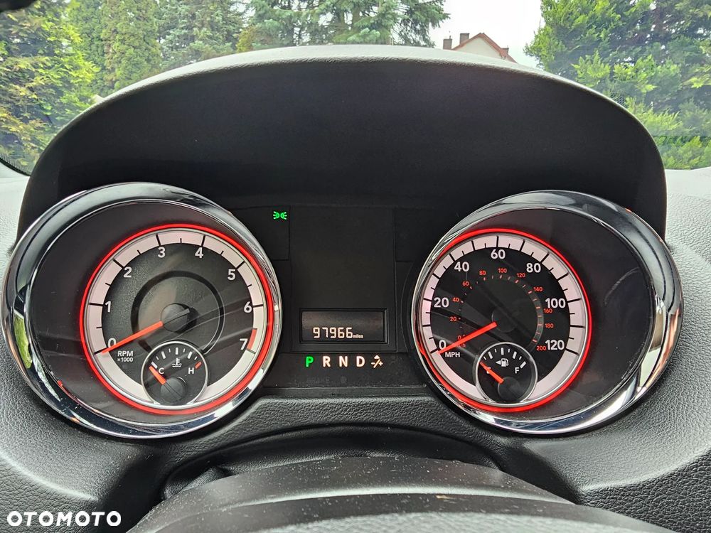 Dodge Grand Caravan - 19