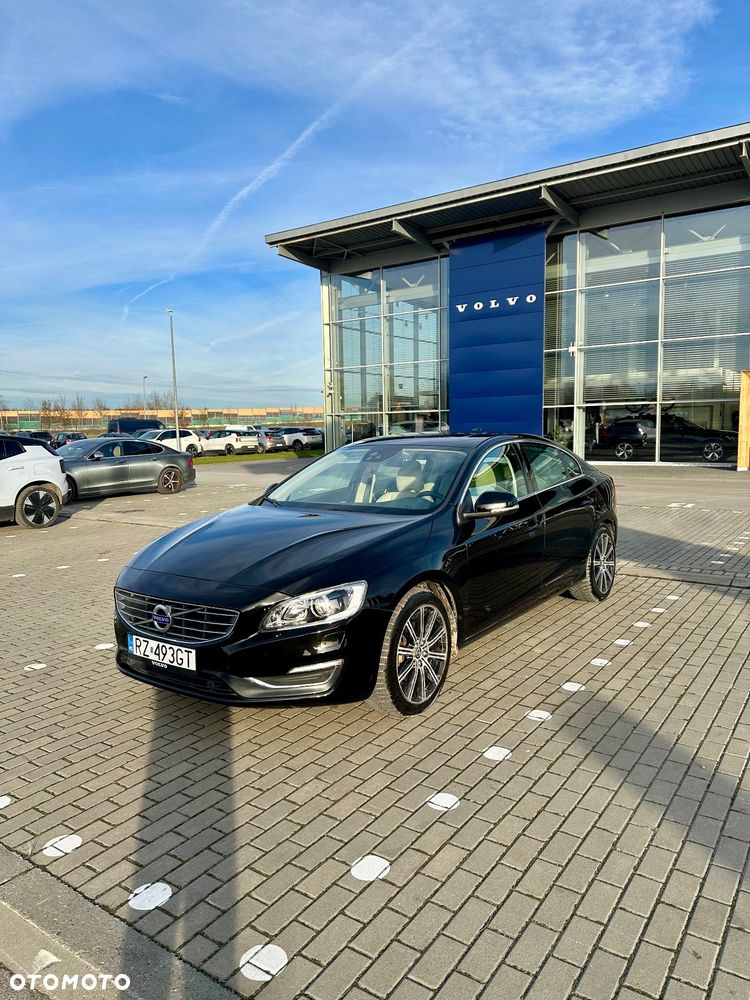 Volvo S60 T5 AWD Geartronic - 1