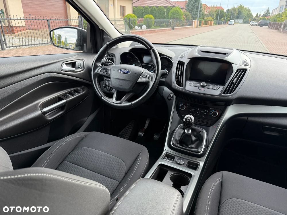 Ford Kuga - 26