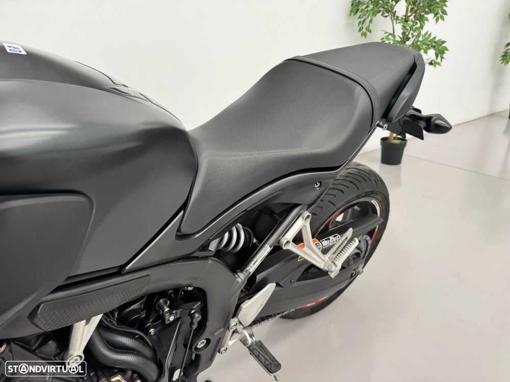 Honda CB 650F A - 14