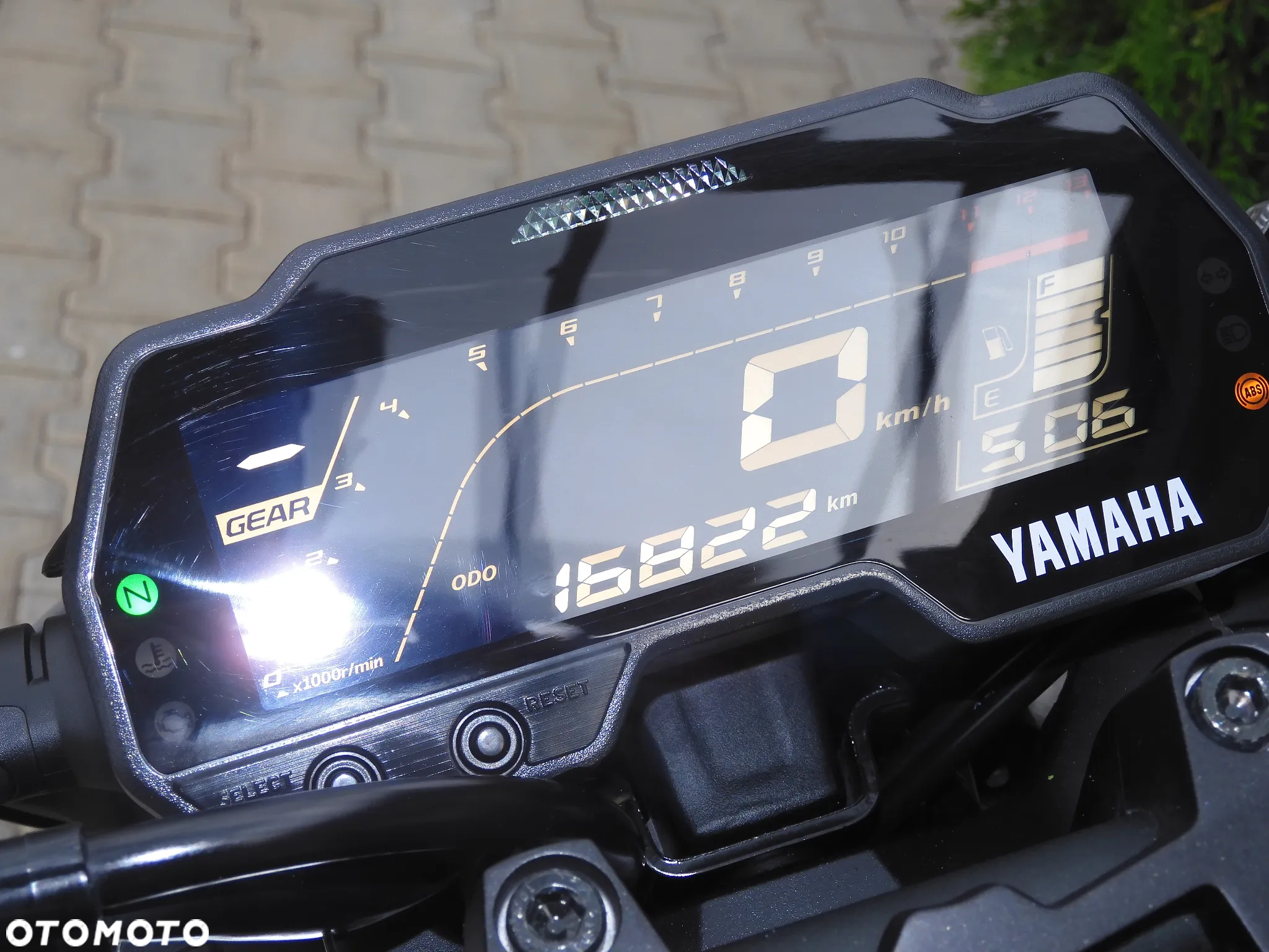 Yamaha MT - 22