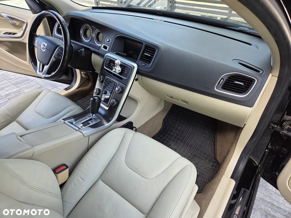 Volvo S60 - 23