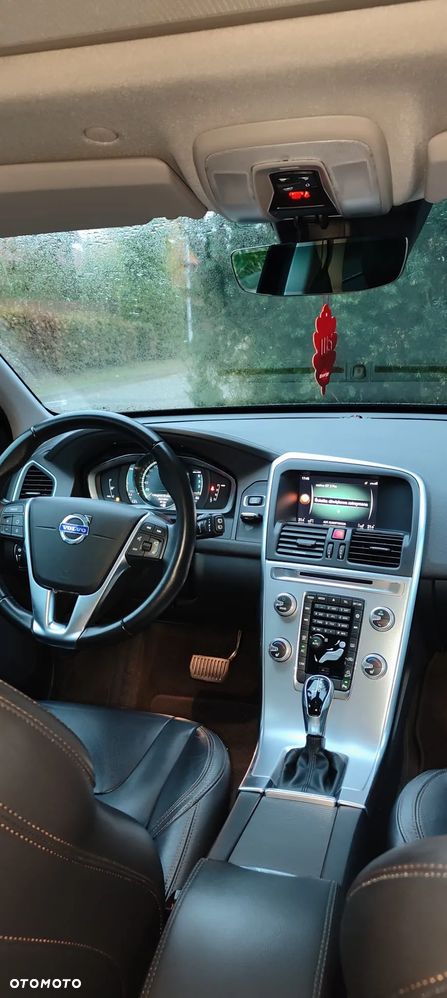 Volvo XC 60 D4 AWD Geartronic Summum - 13