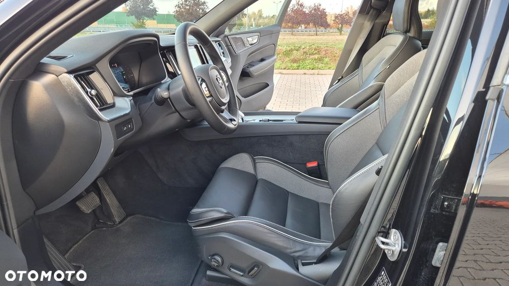 Volvo XC 60 T6 Plug-In Hybrid AWD Plus Bright - 6