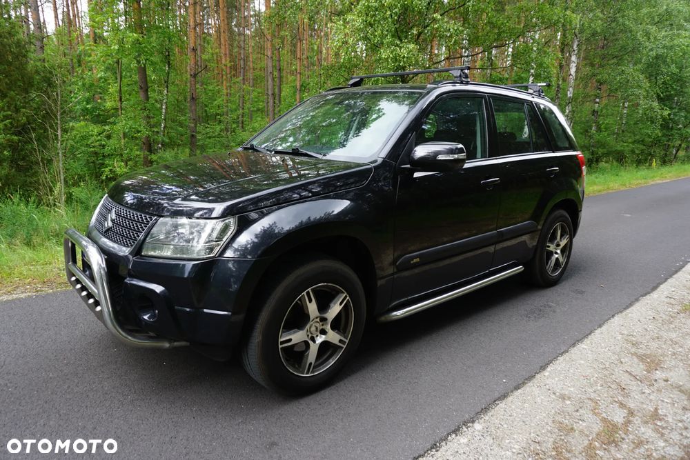 Suzuki Grand Vitara 2.0 - 10