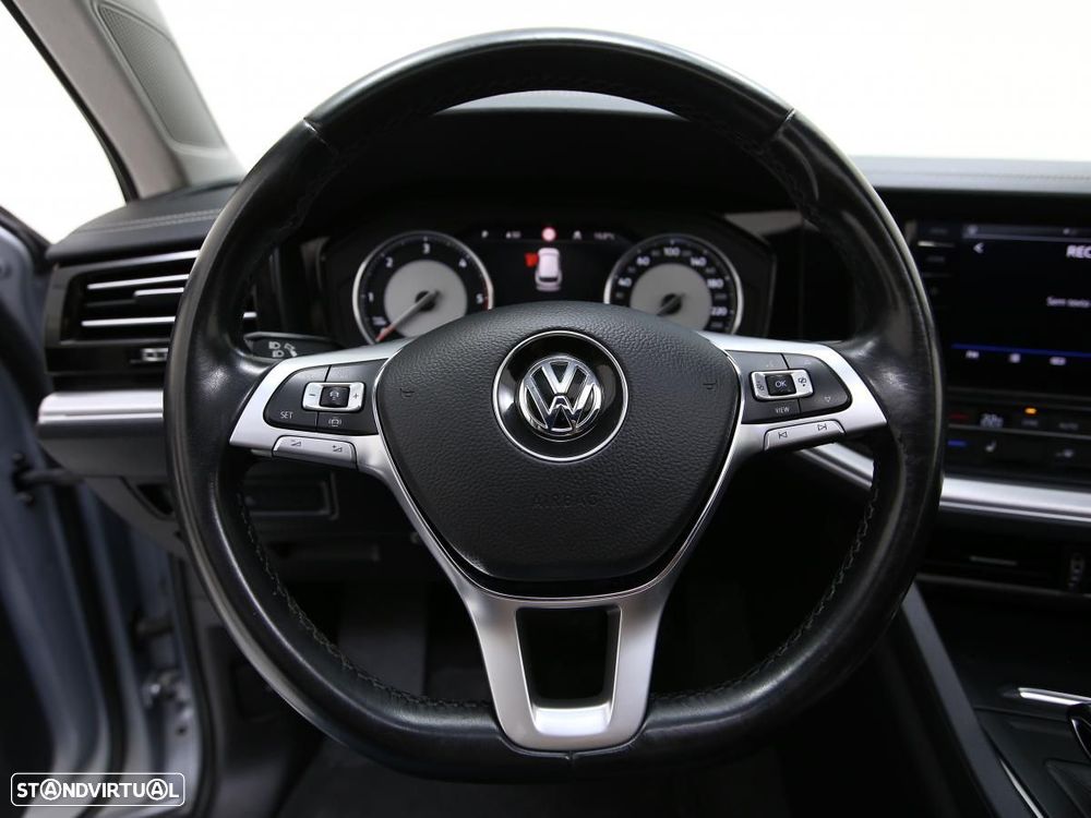 VW Touareg 3.0 TDI V6 Elegance - 24