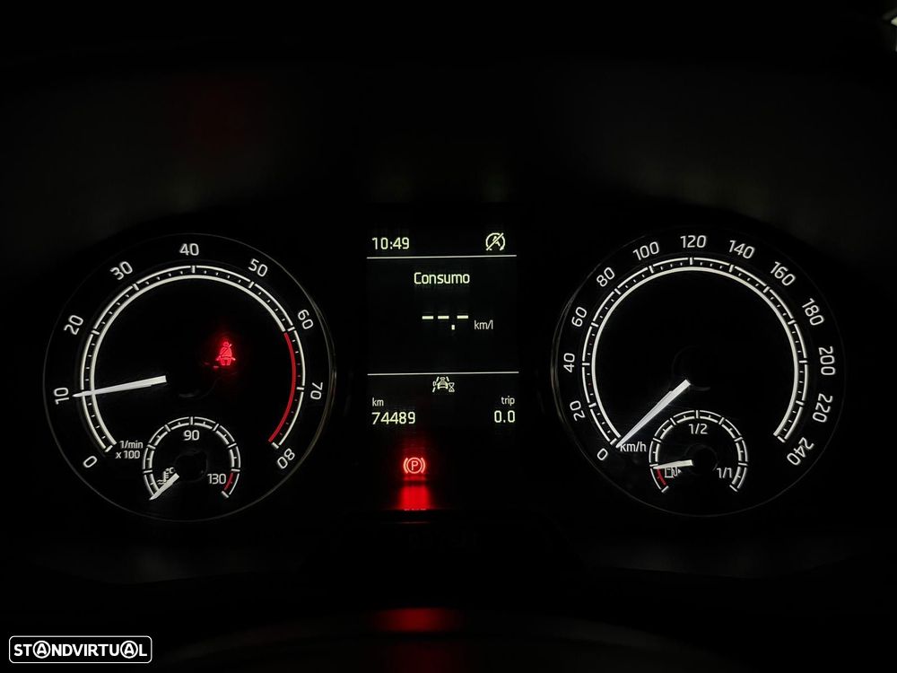 Skoda Fabia 1.0 MPI Ambition - 18