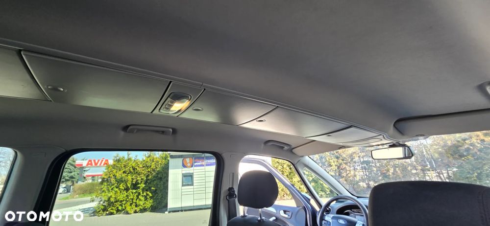 Ford Galaxy 2.0 TDCi Ghia - 33