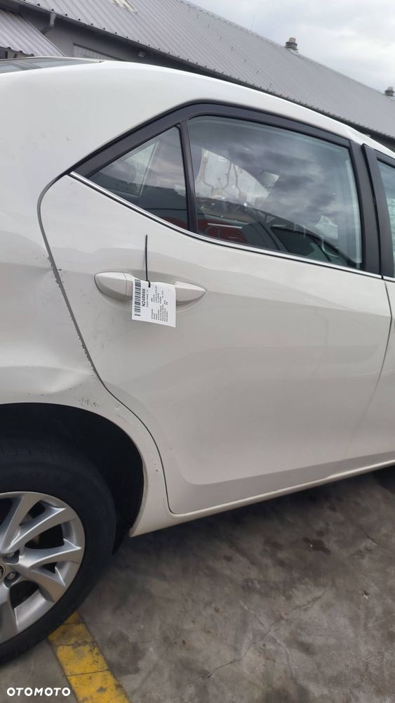 DRZWI PRAWE TYŁ TOYOTA COROLLA E16 LIFT 040 - 8