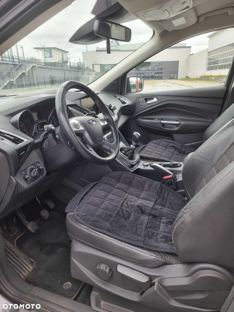 Ford Kuga - 4