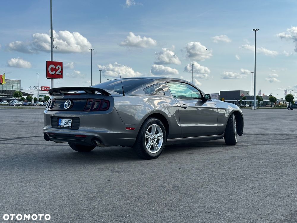 Ford Mustang 3.7 V6 - 3