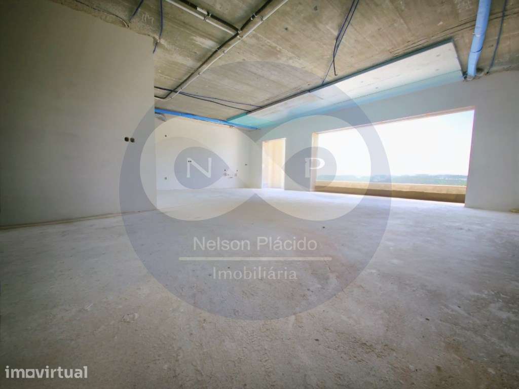 T3 em Construção (CONCLUSÃO PARA FINAL DE 2026)- 15min. das Praias ... - Grande imagem: 2/27