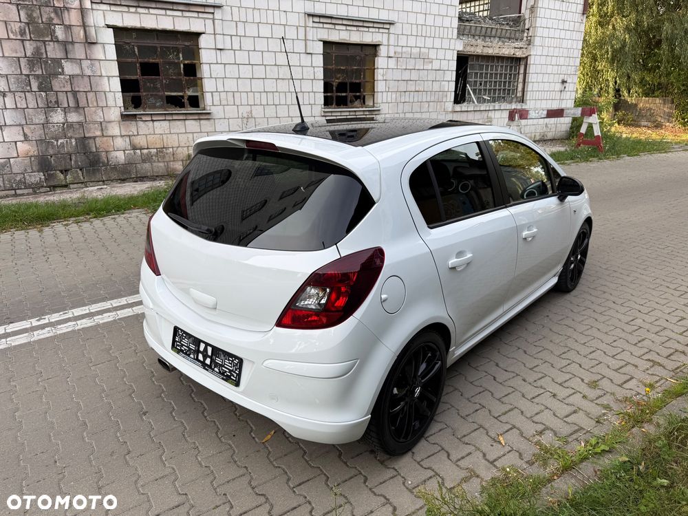 Opel Corsa 1.6 Turbo GSi - 7
