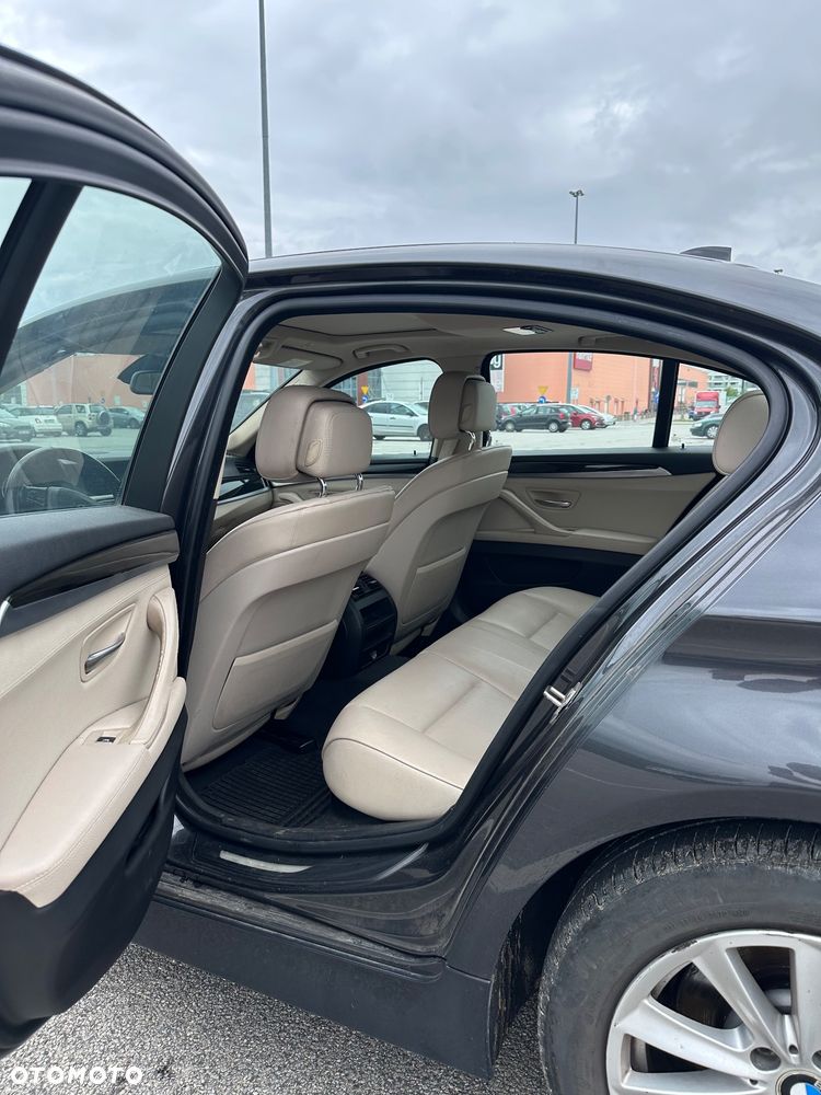BMW Seria 5 520d - 12