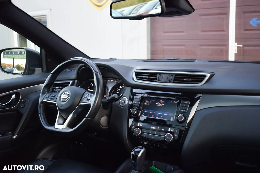 Nissan Qashqai 1.5 DCI DCT TEKNA+ - 11
