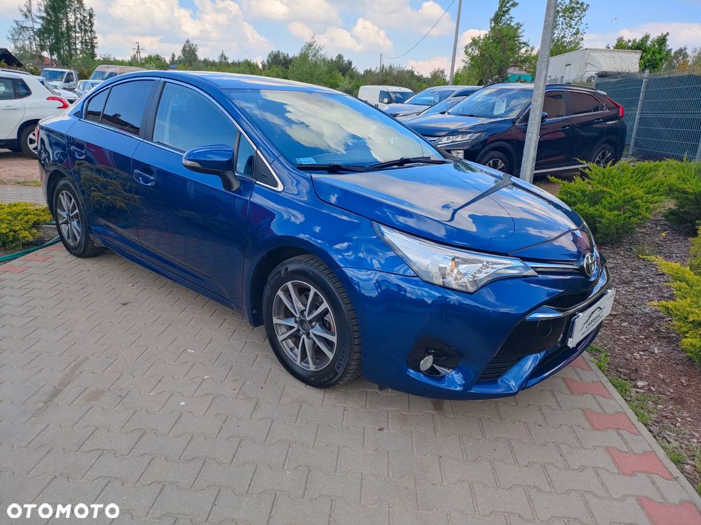 Toyota Avensis 1.8 Premium - 6