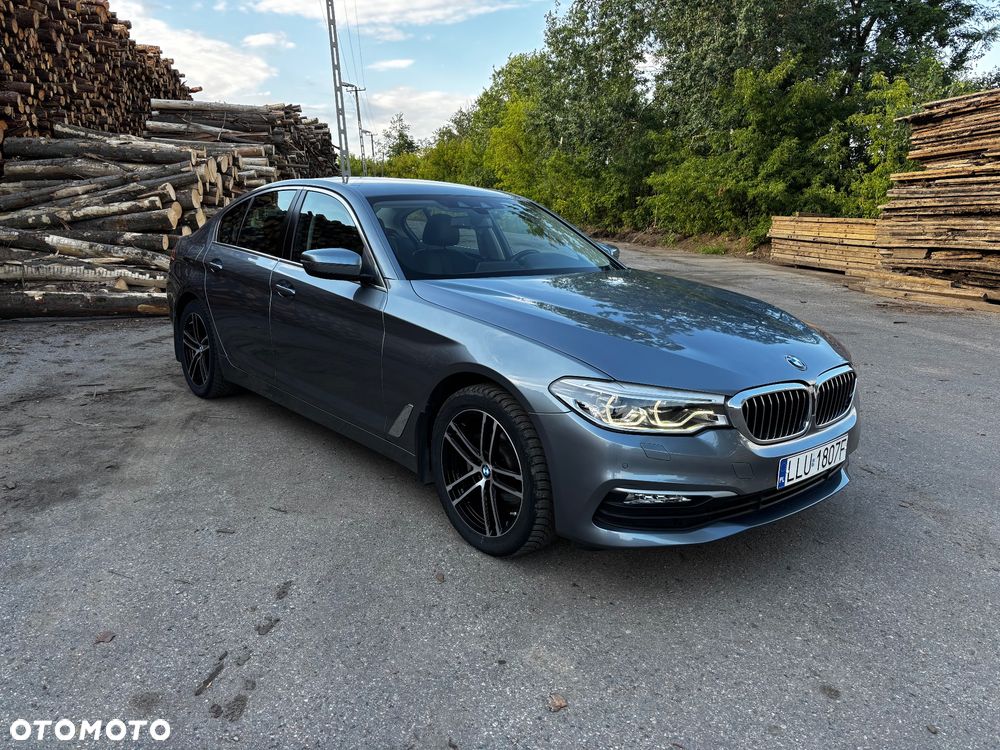 BMW Seria 5 520d xDrive Luxury Line - 3