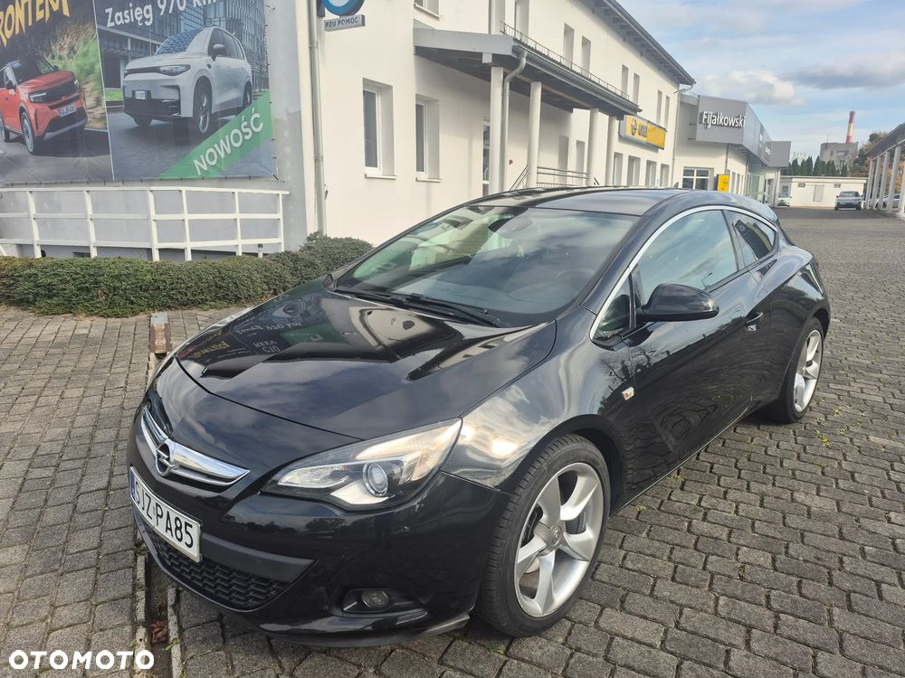 Opel Astra IV GTC 1.6 T Sport - 3