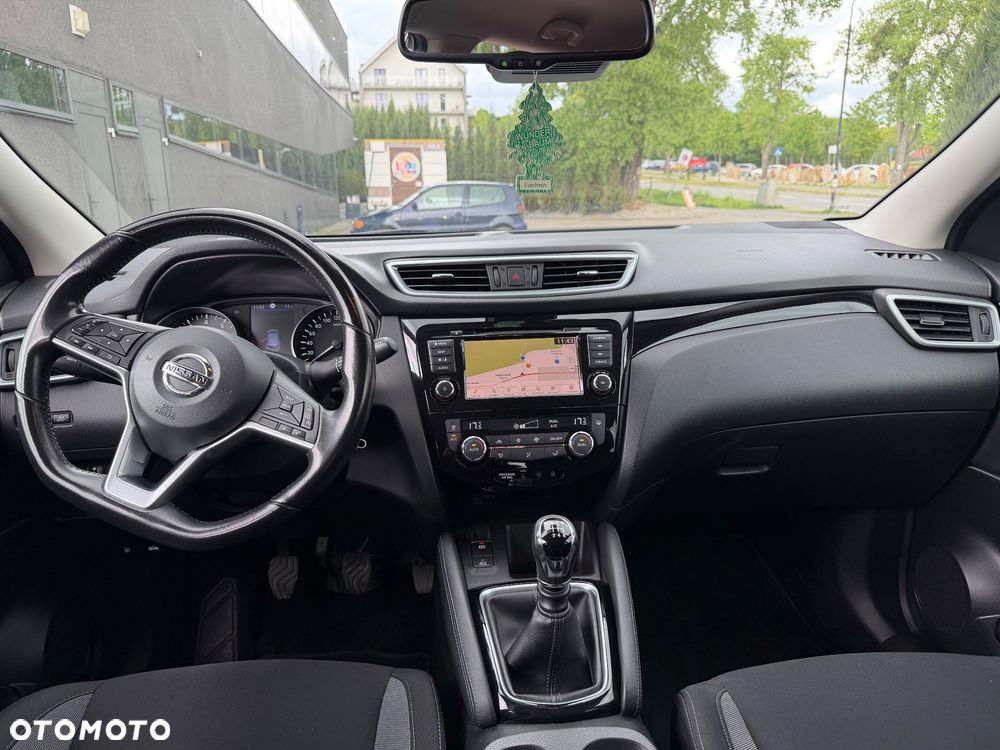 Nissan Qashqai 1.3 DIG-T N-Tec - 26