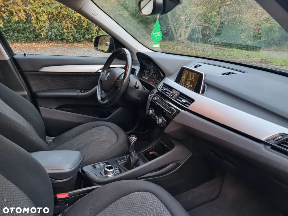BMW X1 sDrive18d - 24
