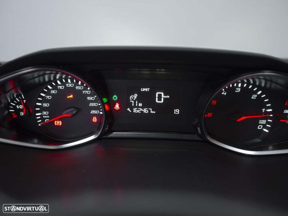 Peugeot 308 SW 1.5 BlueHDi Style - 14