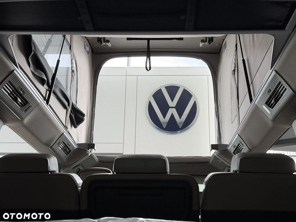 Volkswagen California - 12