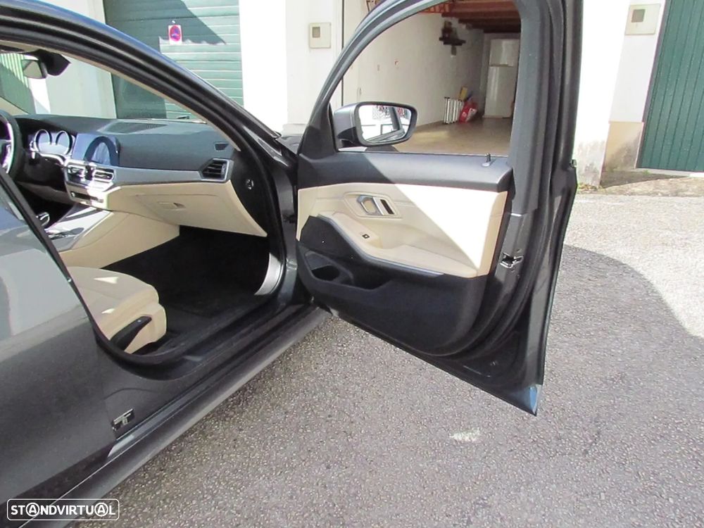 BMW 320 d Advantage Auto - 13