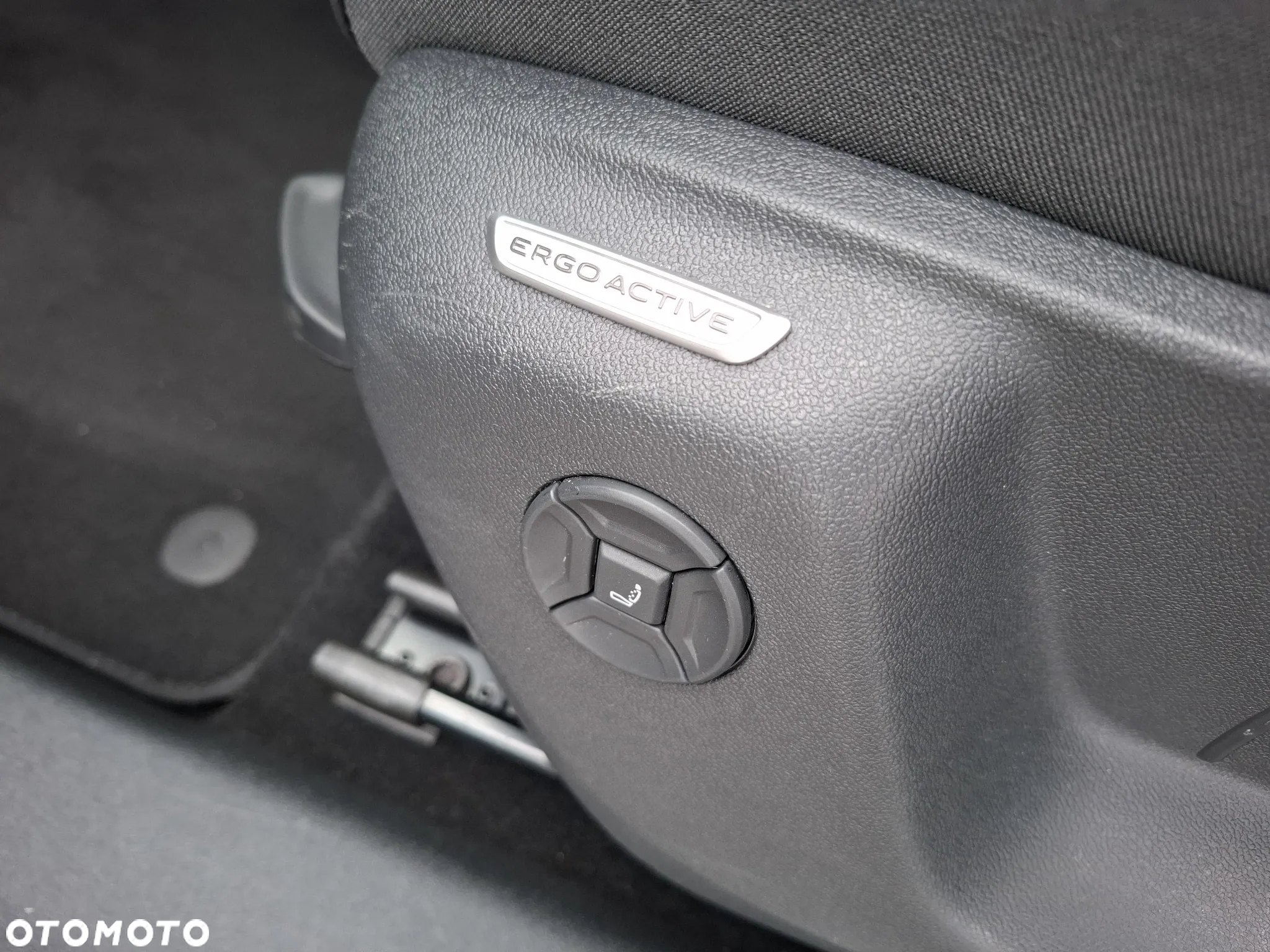 Volkswagen Tiguan 2.0 TDI SCR Elegance DSG - 26