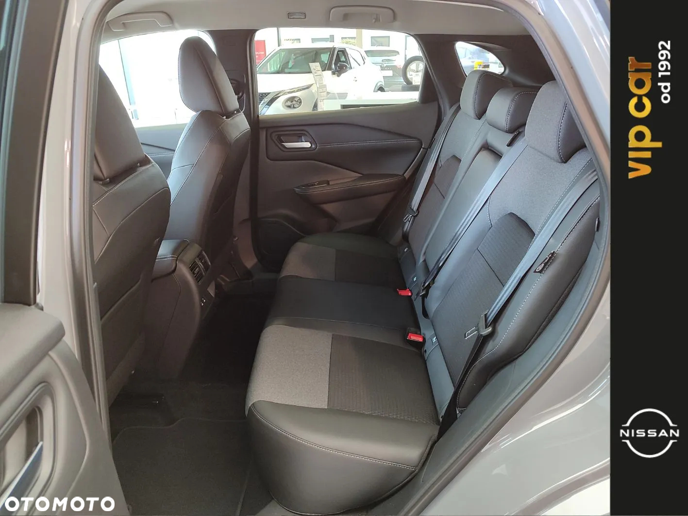 Nissan Qashqai 1.3 DIG-T mHEV N-Connecta Xtronic - 11