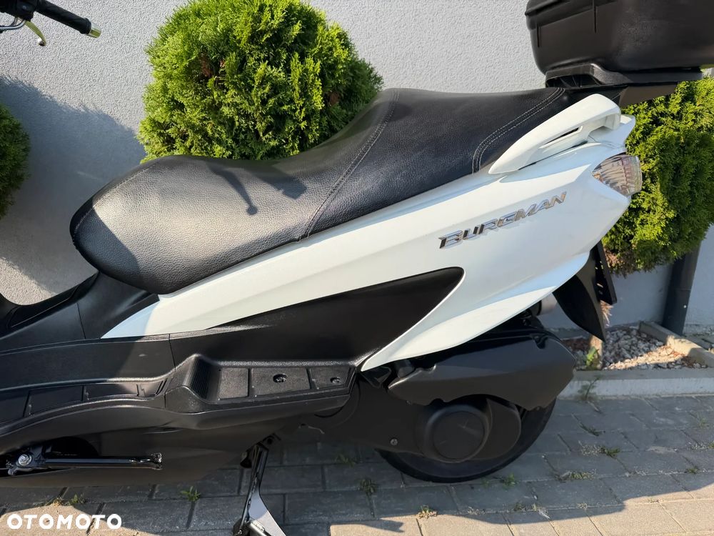 Suzuki Burgman - 37