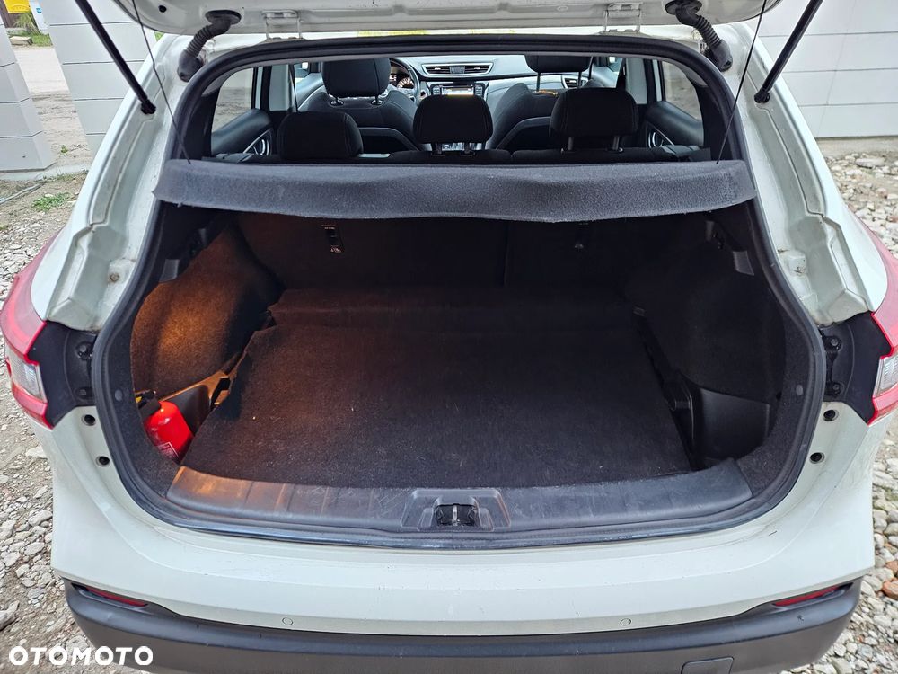 Nissan Qashqai 1.2 DIG-T N-Connecta Xtronic EU6 - 30